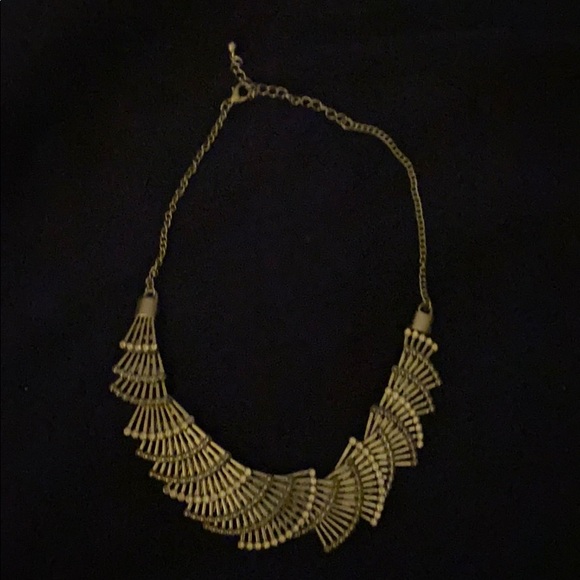 Necklace (statement) - Picture 3 of 3